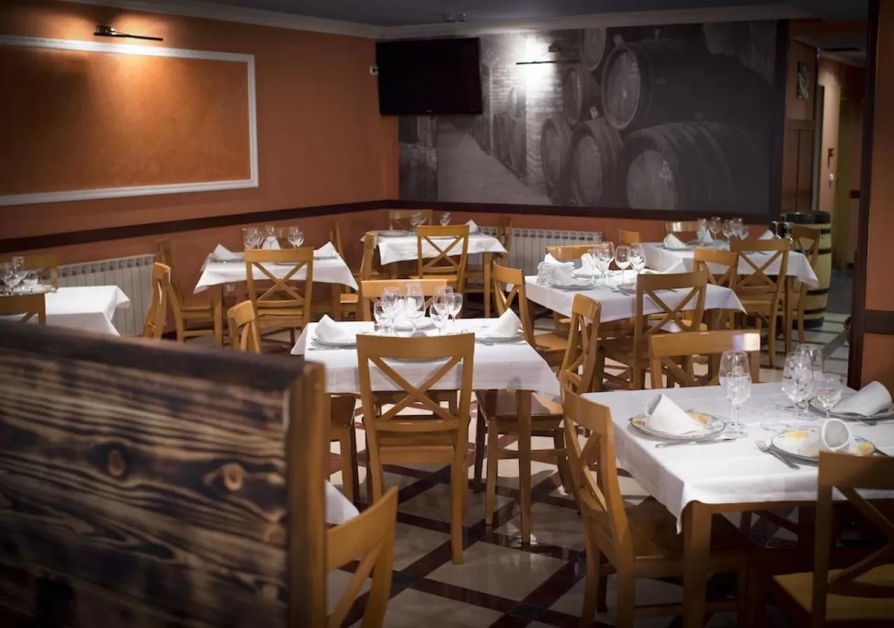 RESTAURANTE 2-2546